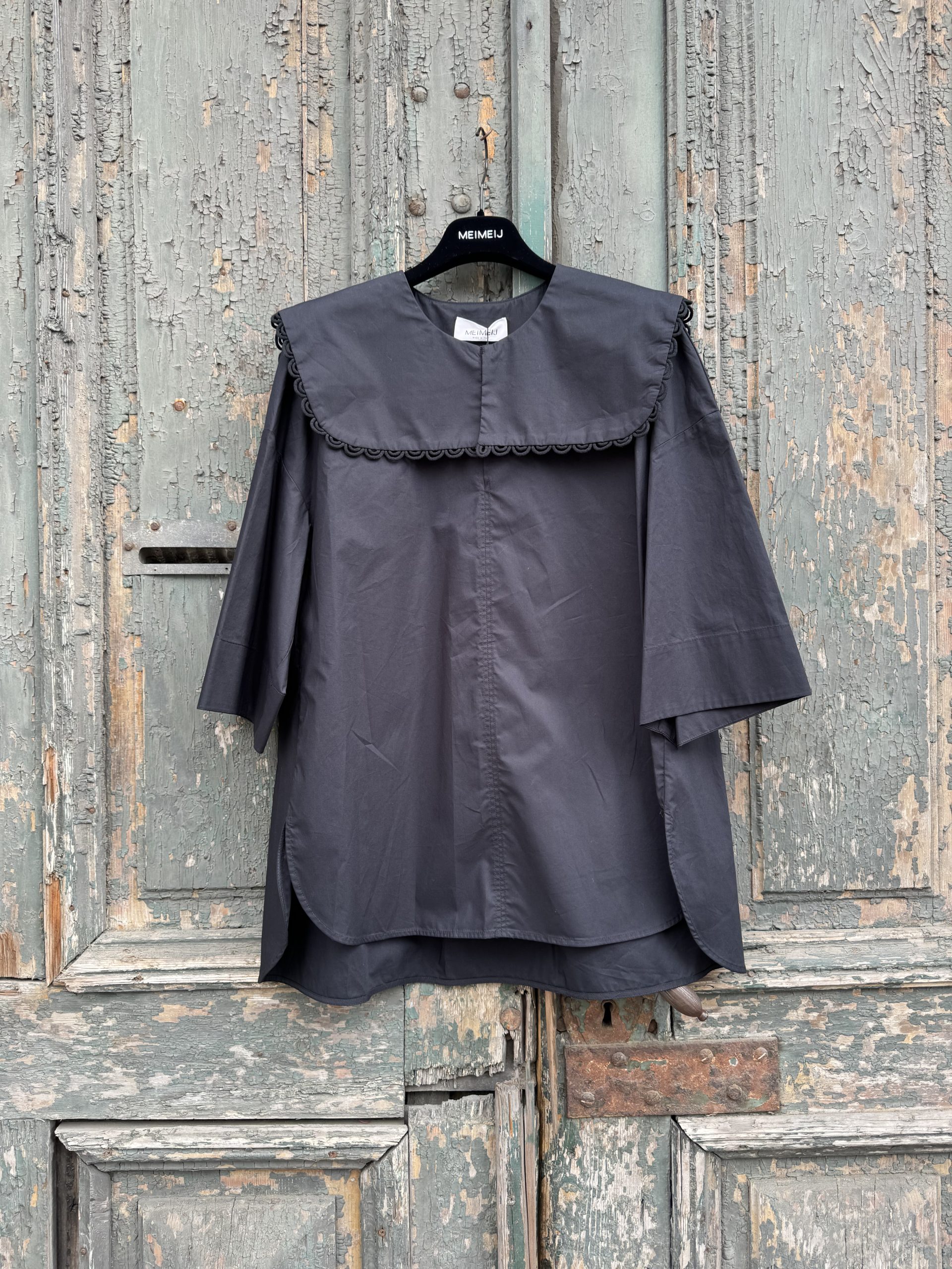 MeiMeij Cămașă neagră amplă cu guler MA7848 - 40 IT