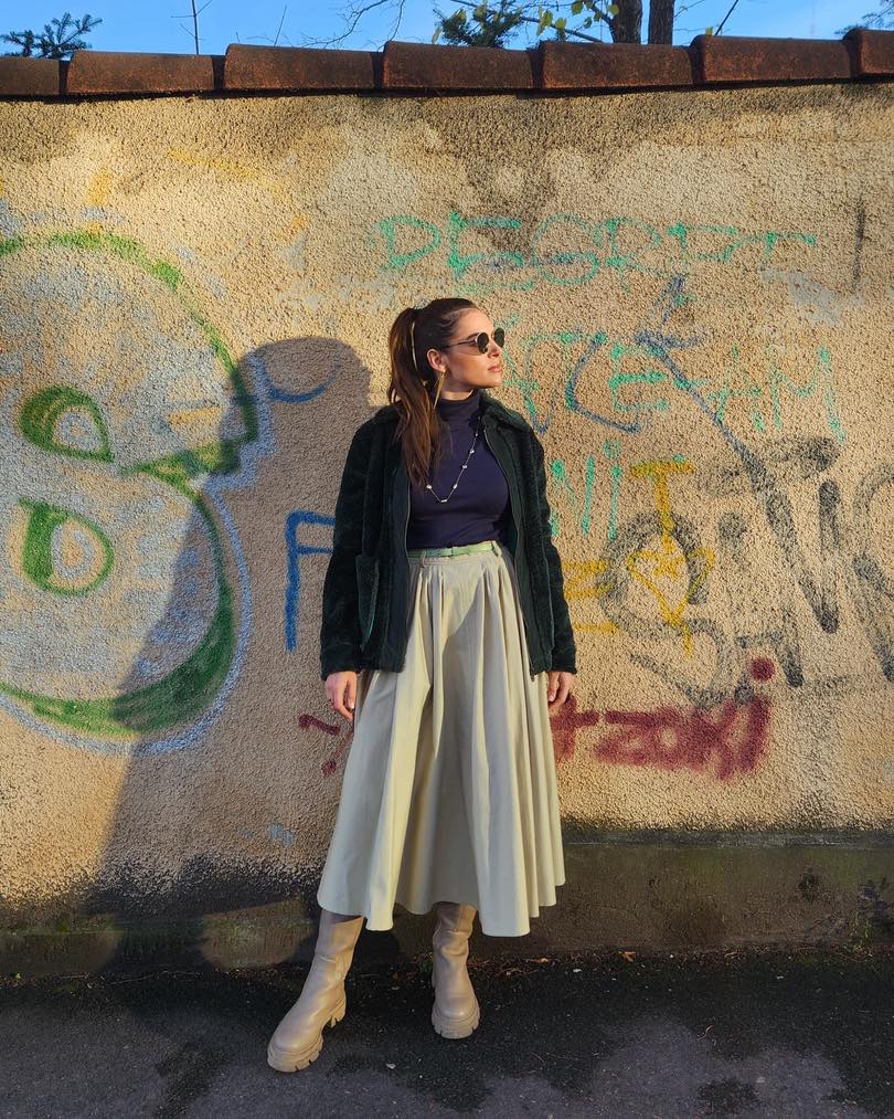 Mkdt Fustă neagră lucioasă - S INTL