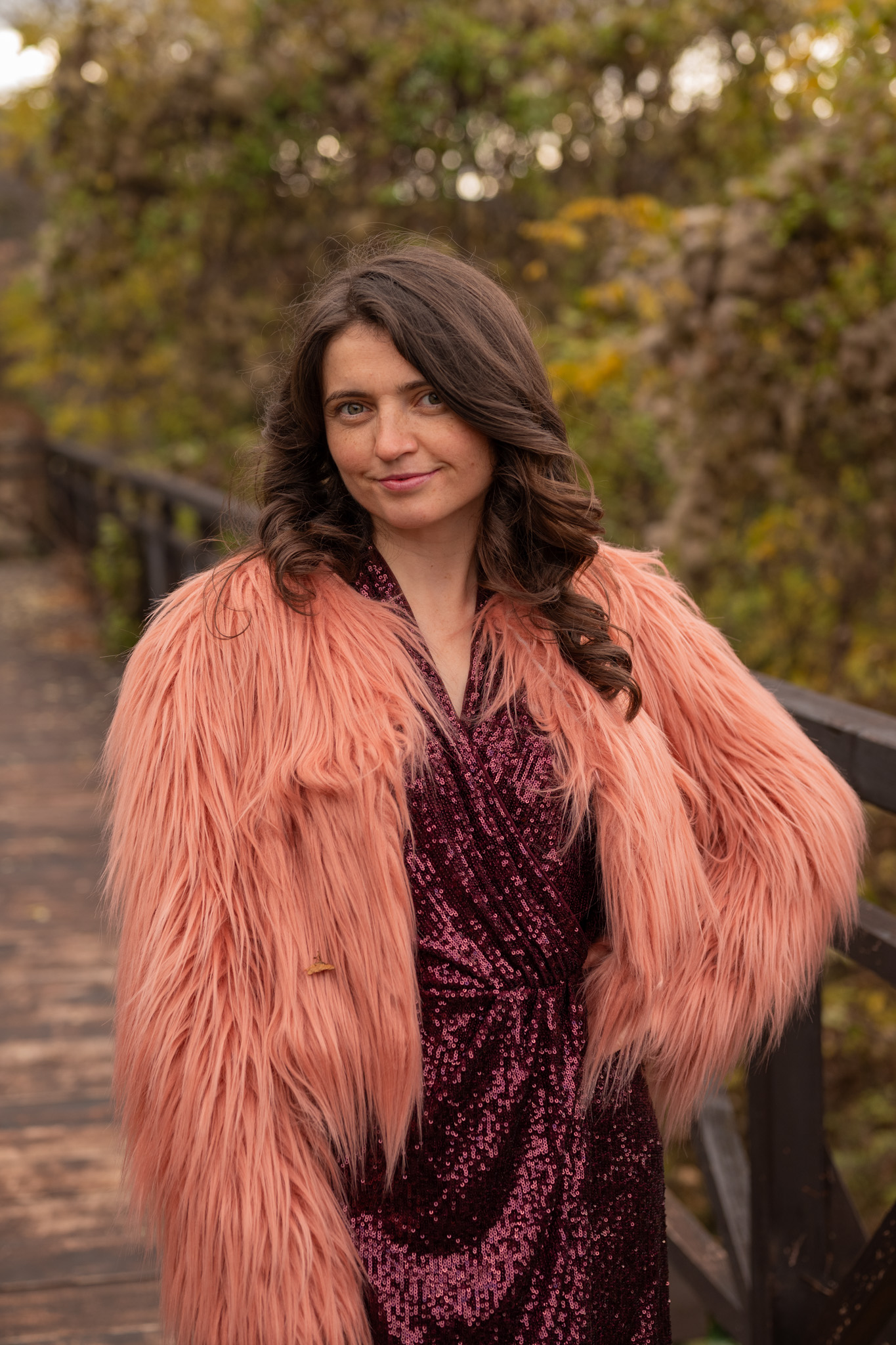 NENETTE Rochie Elegantă Paiete - M INTL - Burgundy